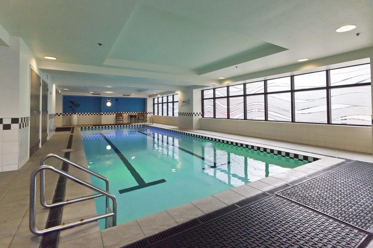 Lovely City Apartment! Views, Pool And Gym โอ๊คแลนด์ ภายนอก รูปภาพ