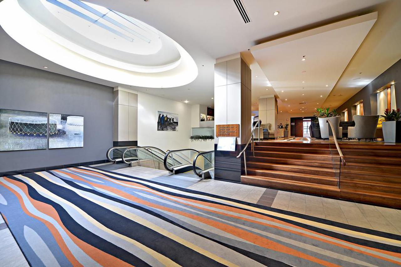 Lovely City Apartment! Views, Pool And Gym โอ๊คแลนด์ ภายนอก รูปภาพ
